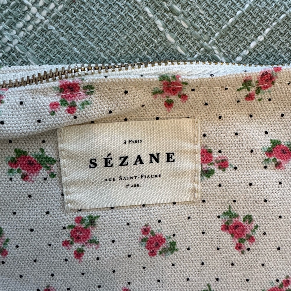 Sézane Vintage Rose Froufrous Pouch Pochette froufrou - Picture 3 of 5